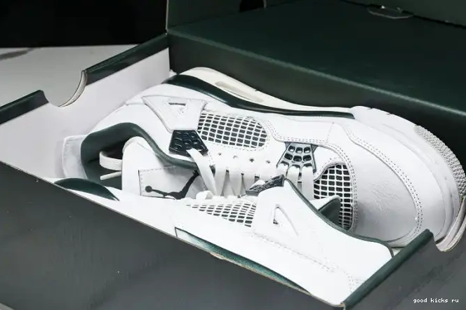 FQ8138-103 Air Green Oxidized Jordan 4 0519